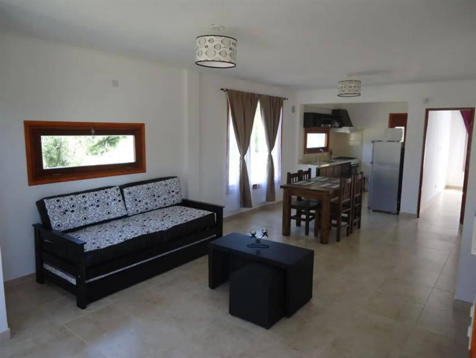 Complejo La 28 - living y comedor